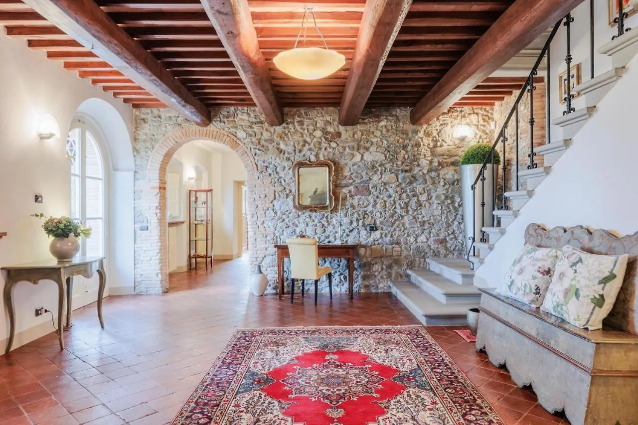 Villa Rapondi, A Stone Farmhouse With Incredible View Lucca 0*,  Italy