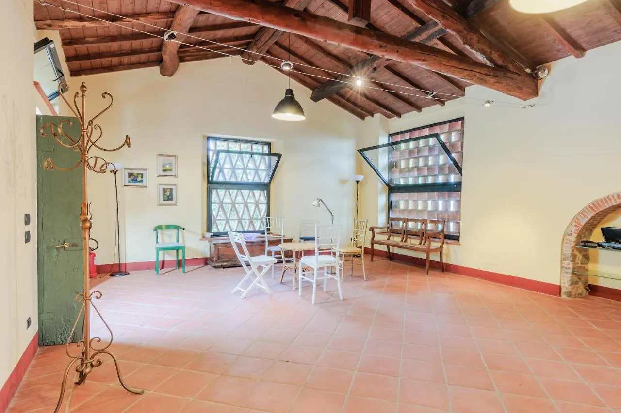 Villa Rapondi, A Stone Farmhouse With Incredible View Lucca
