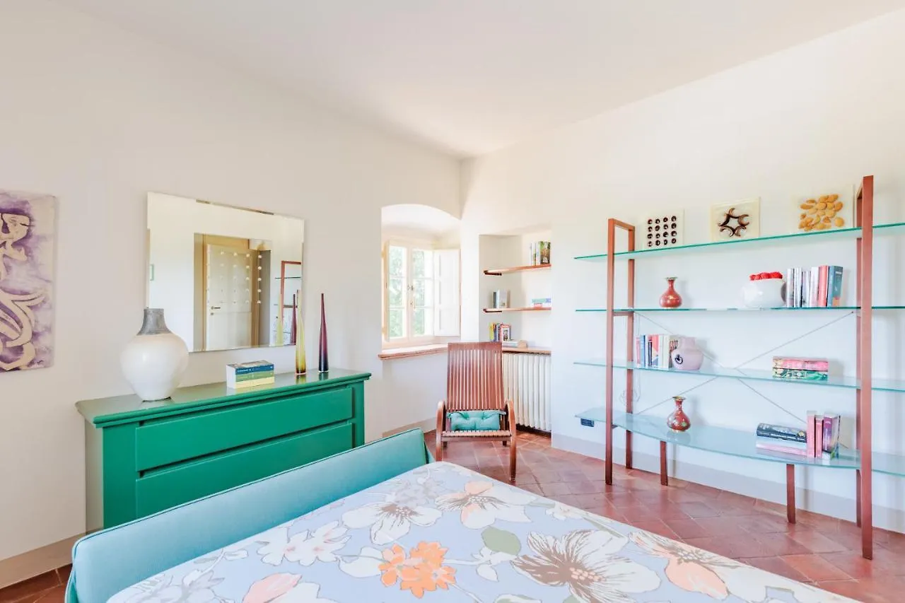 Villa Rapondi, A Stone Farmhouse With Incredible View Lucca Italy
