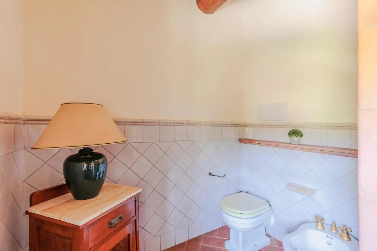 Villa Rapondi, A Stone Farmhouse With Incredible View Lucca 0*,  Italy